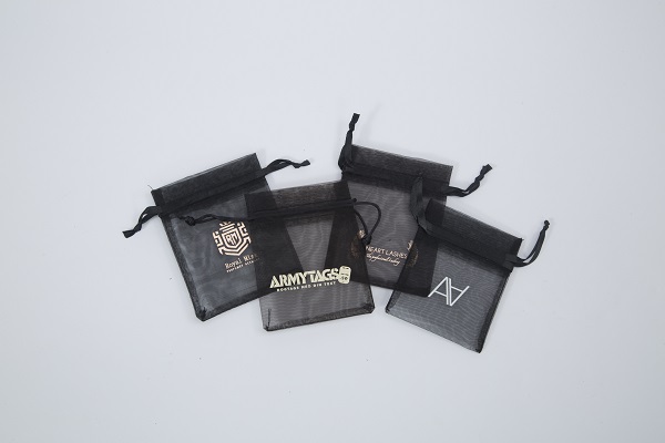 การแสดงผลิตภัณฑ์ - ถุง Organza ของบรรจุภัณฑ์ Yolan
